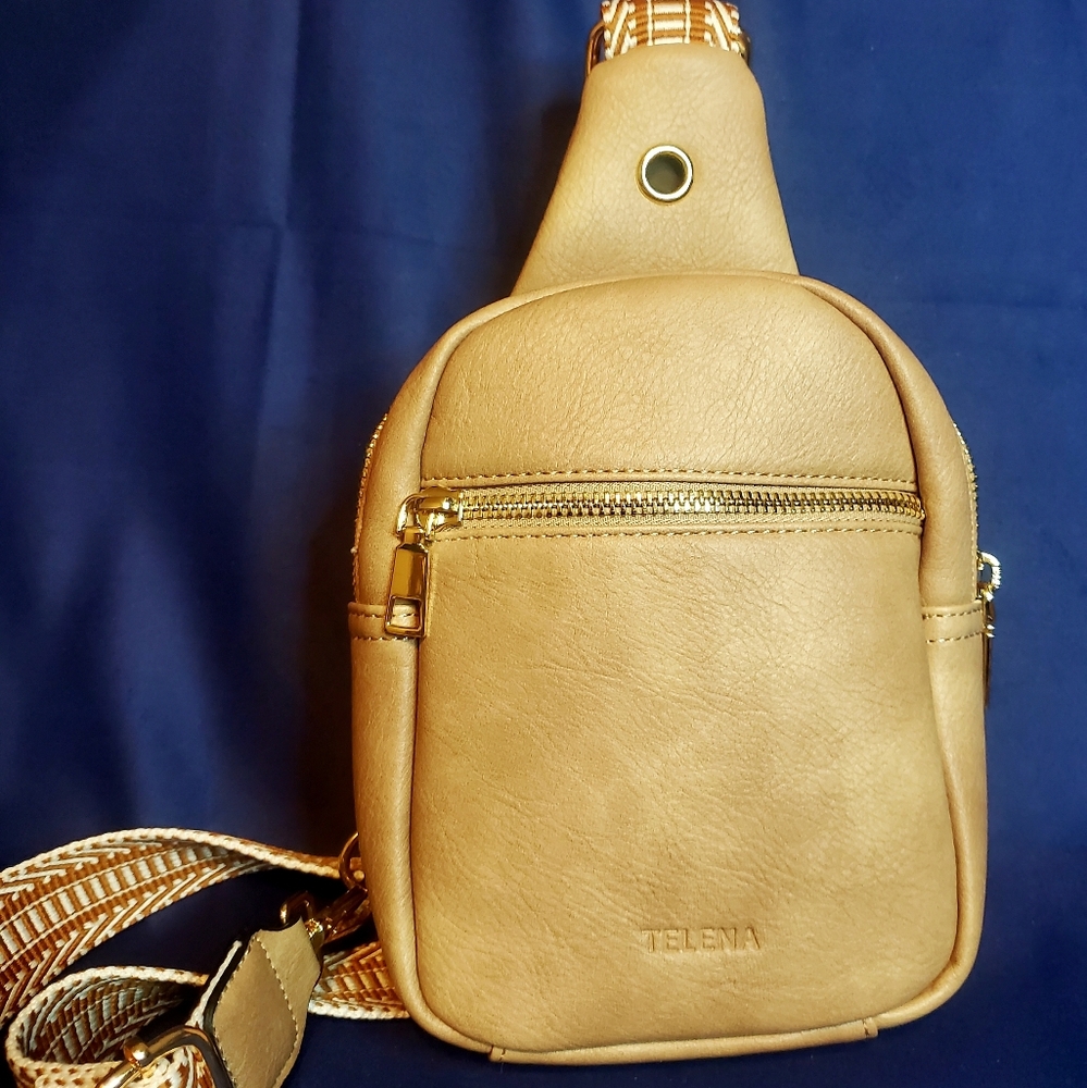 Backpack - Picture 1 of 6